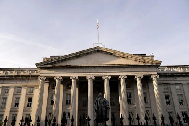 Treasury Yields Climb as Inflation Pressures Fed Policy